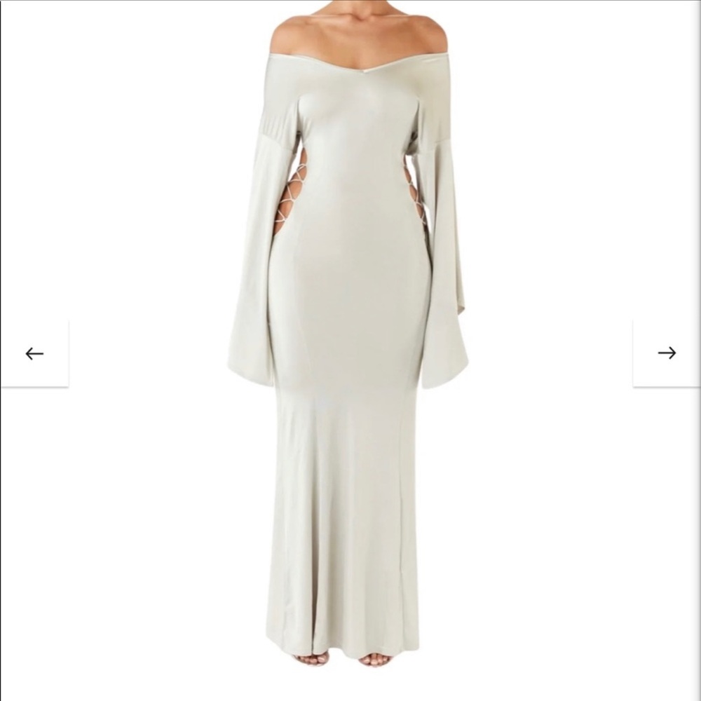Never Worn Amy Shehab dress. Dress has a lil snag on the front.